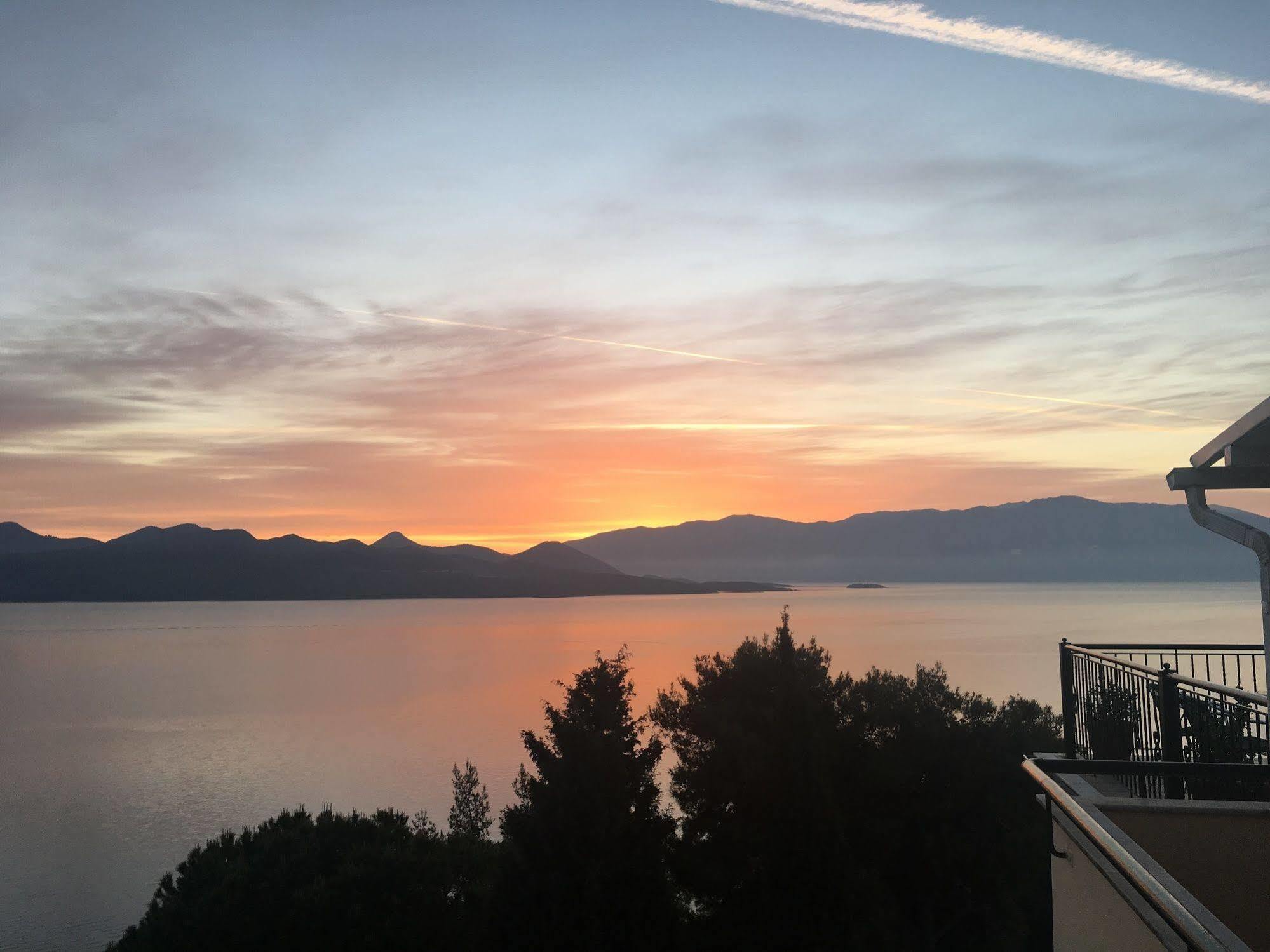 Aliki Hotel Никиана Экстерьер фото